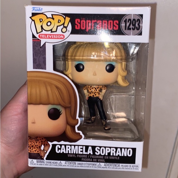 NEW - ‘The Sopranos’ Carmela Soprano Funko Pop - Picture 7 of 14